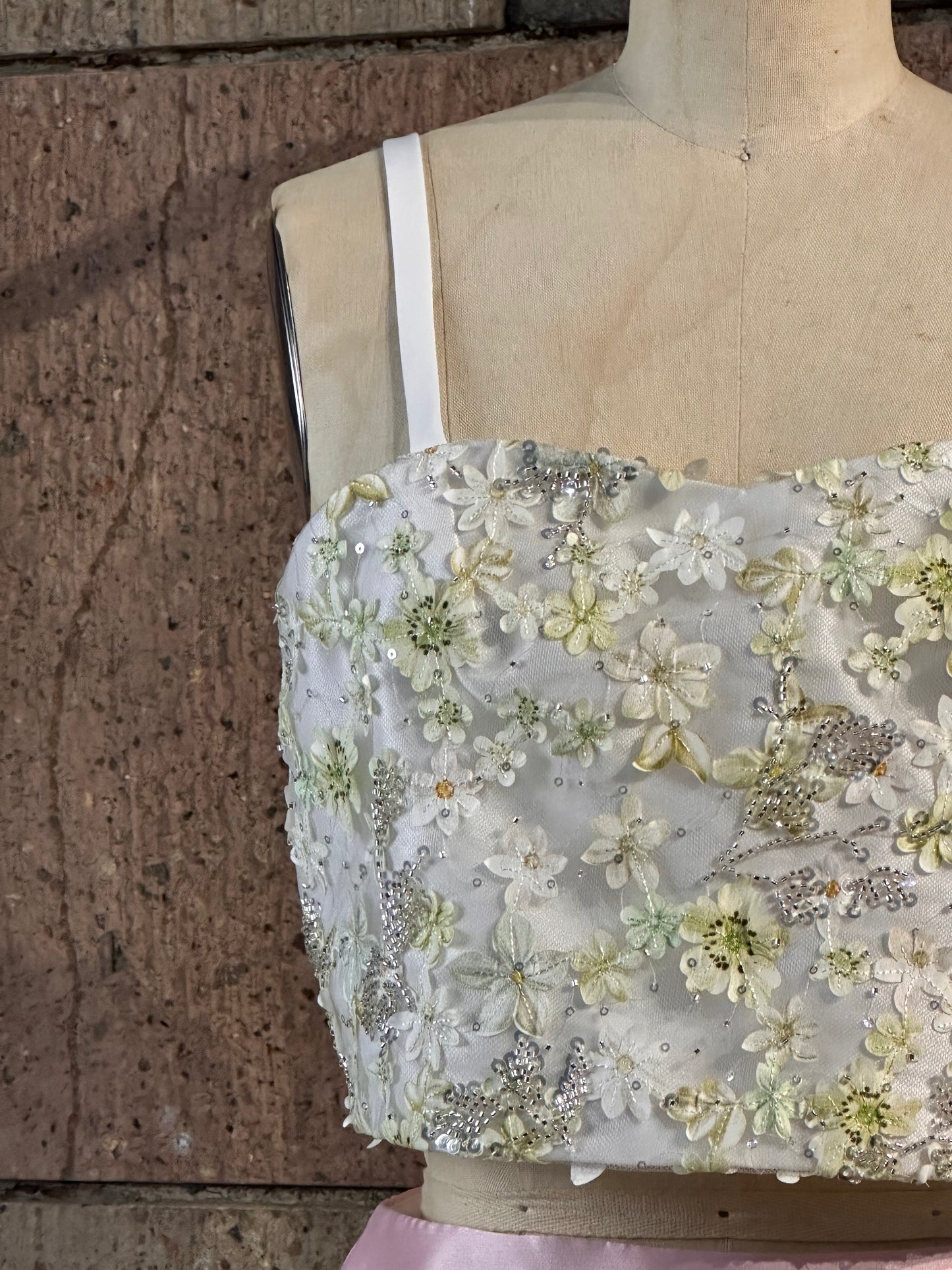 Beaded Semi-Sweetheart Flat Strap Top in Sage White Appliqués