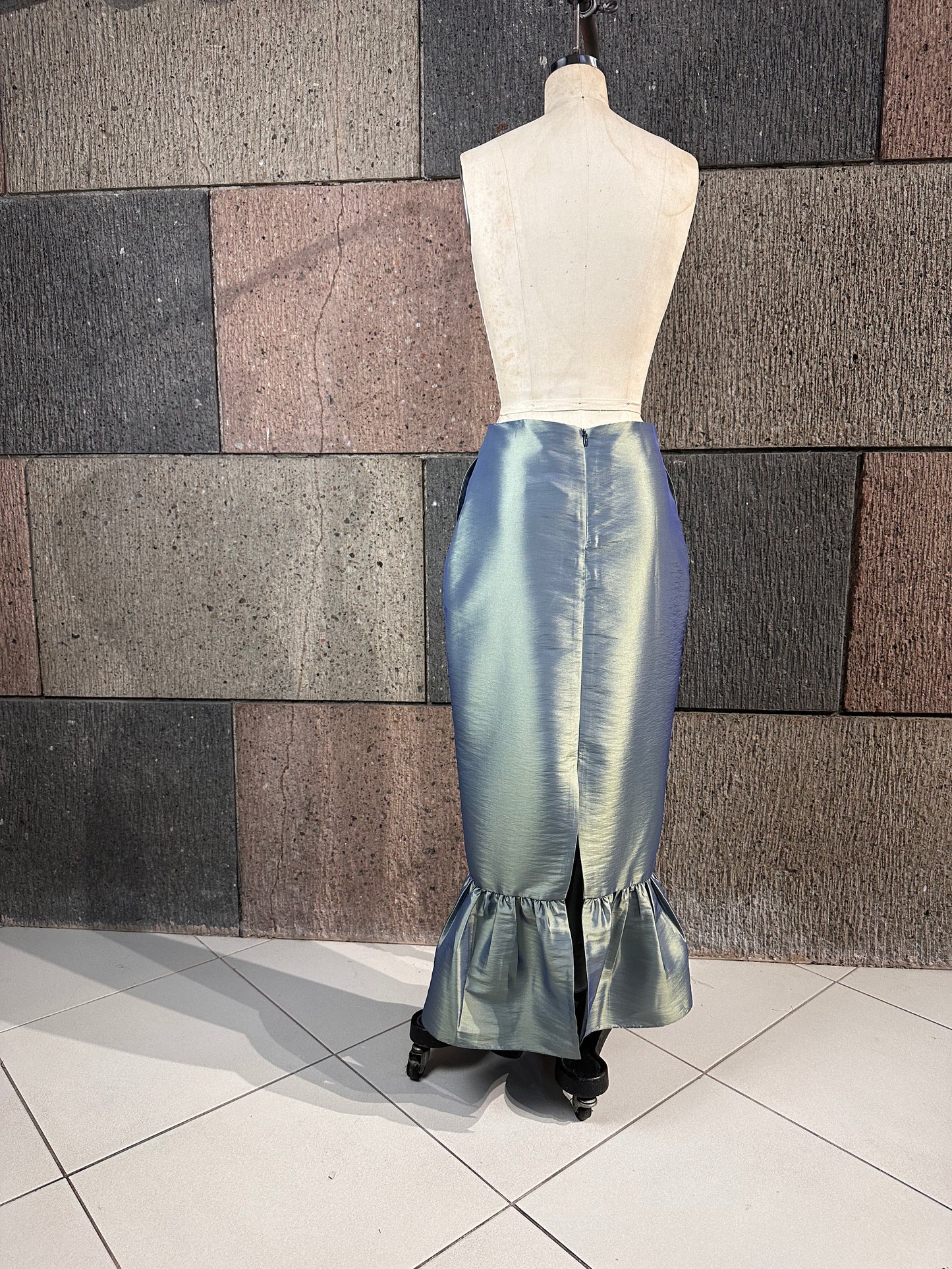 Ruffle Hem Pencil Skirt in Sage Taffeta