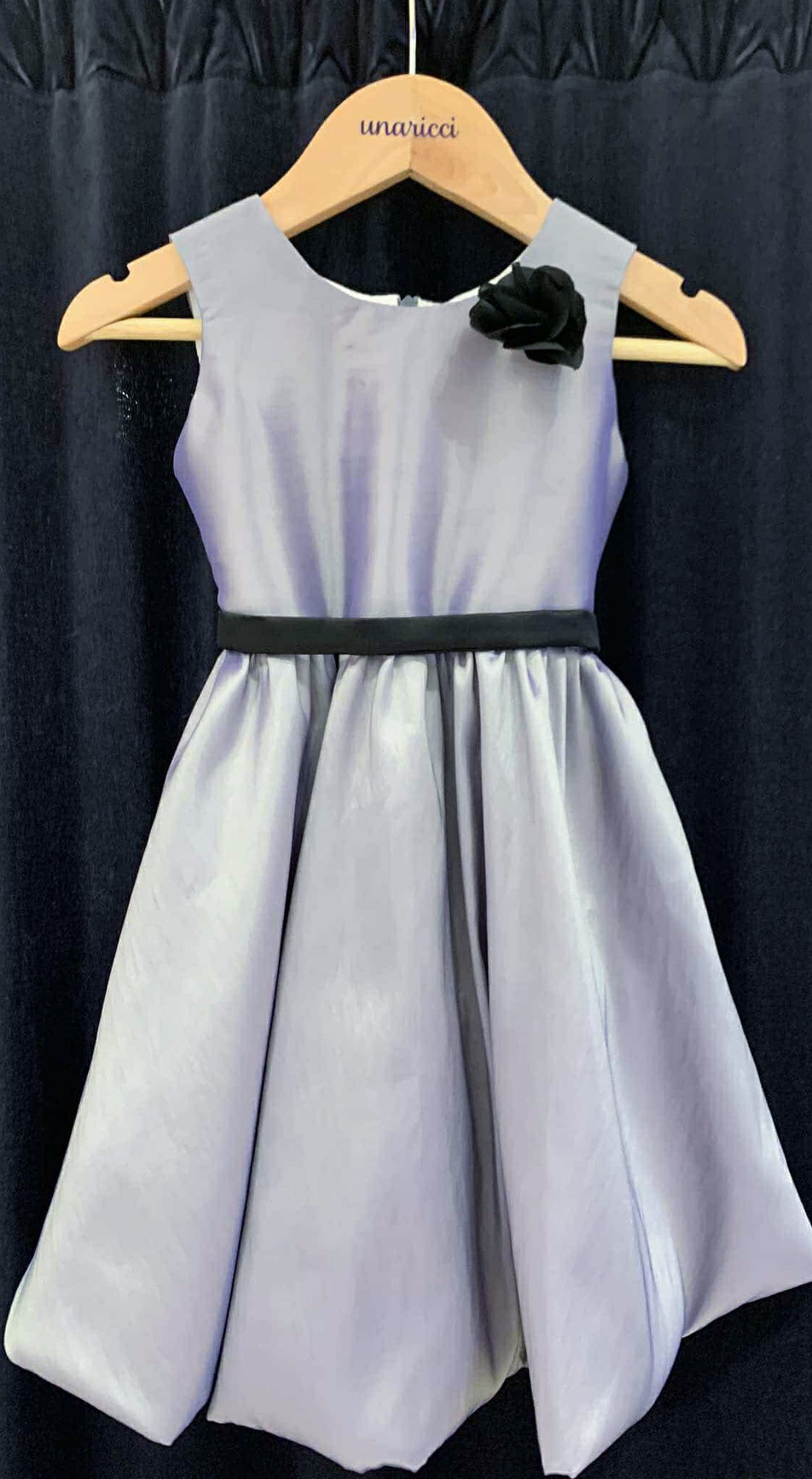 Sleeveless Mushroom Dress with Floret and Belt - Grey