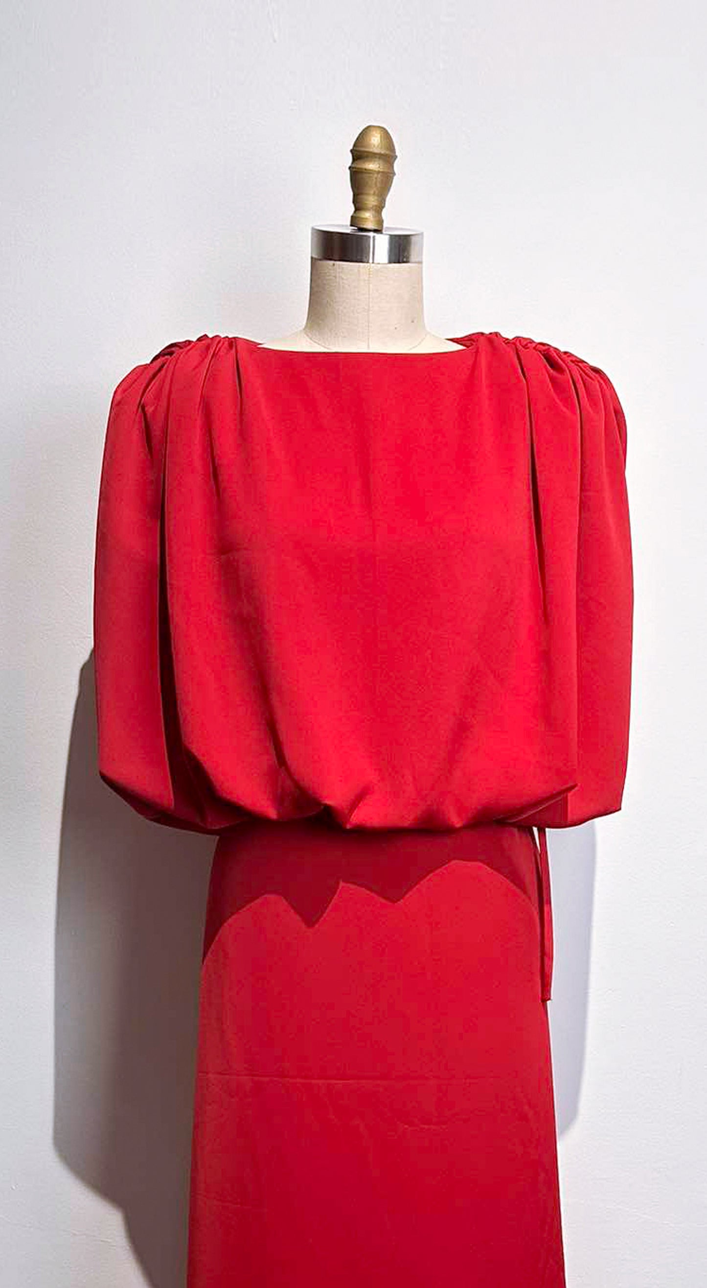 Red Cotton Linen Semi-Bubble Top with Pads