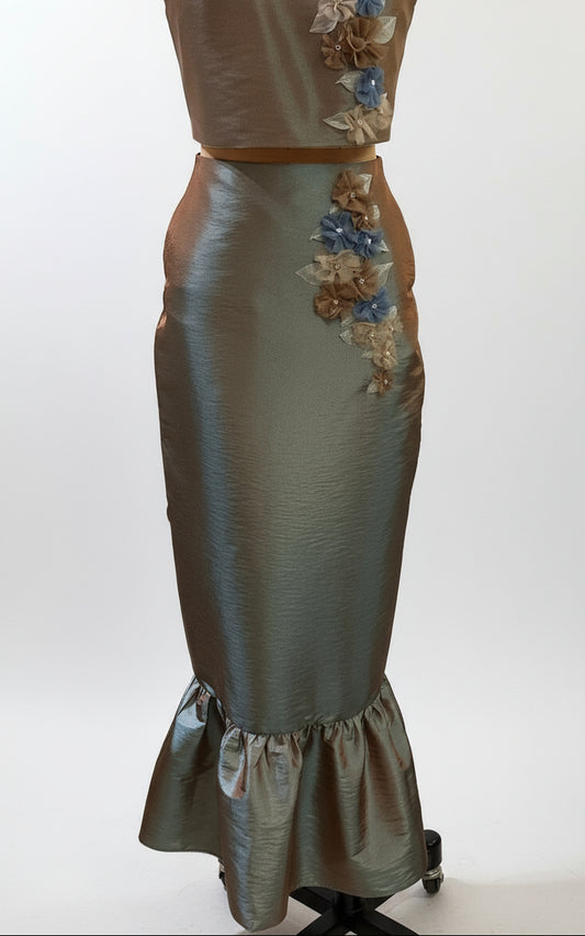 Ruffle Hem Pencil Skirt in Bluish Brown Taffeta with Appliquè
