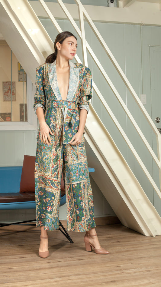 Single Button Flat Waistband Back Elastic Wide Hem Pants — Blue Floral