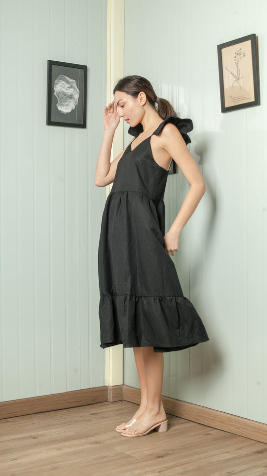 Adjustable Scallop Shoulder Detail Shirred Dress — Black