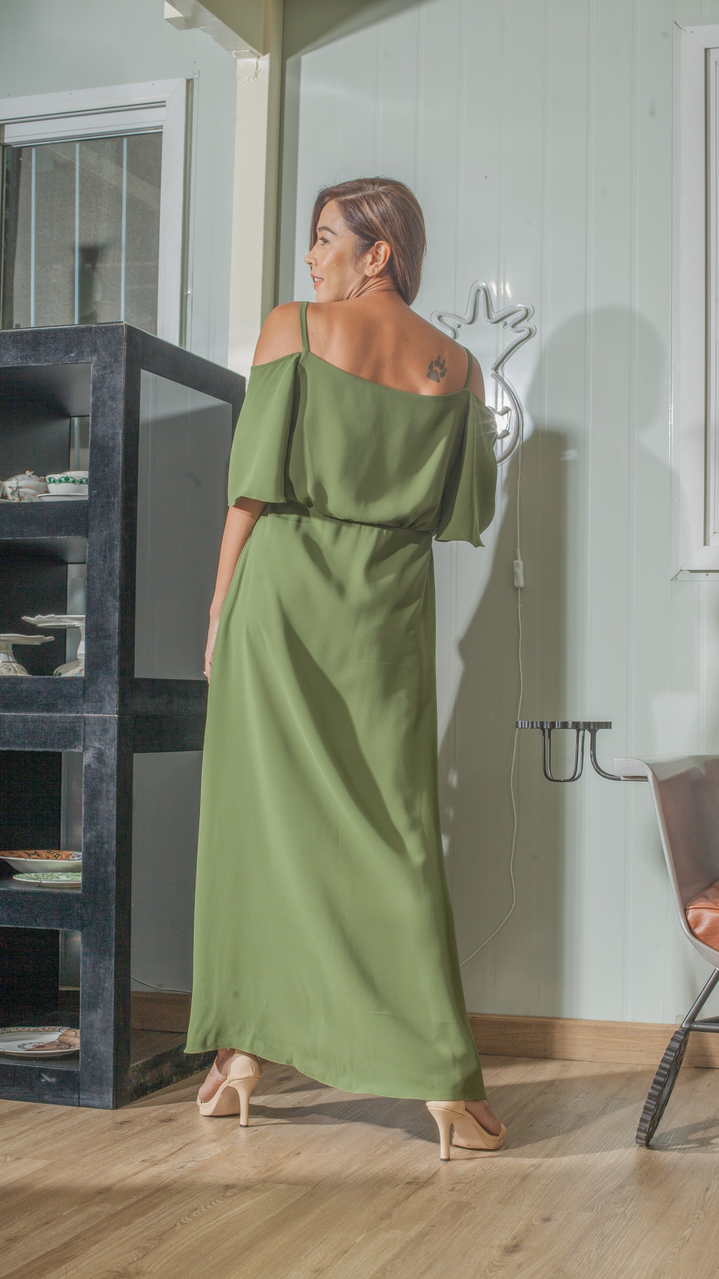 Flounce Cutout Sleeve Double Slit Front Dress in Fatigue Green Crepe