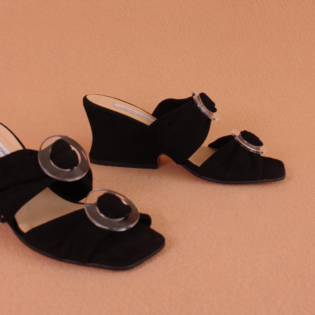 About Arianne Valentina