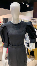 Load image into Gallery viewer, Puff Sleeve Top - Black Linen
