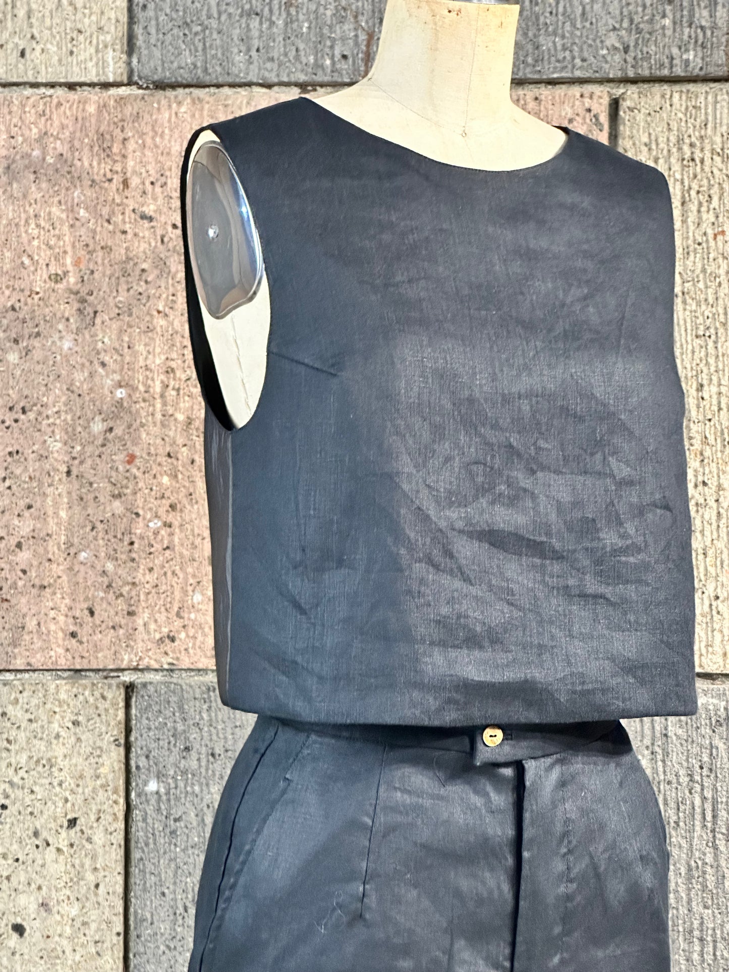 Bow Open Back Top in Black Linen Front, Taffeta Back