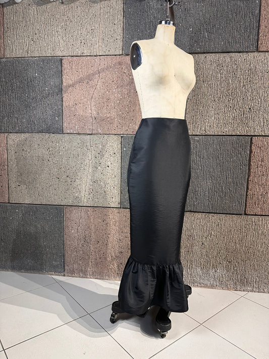 Ruffle Hem Pencil Skirt in Black Taffeta