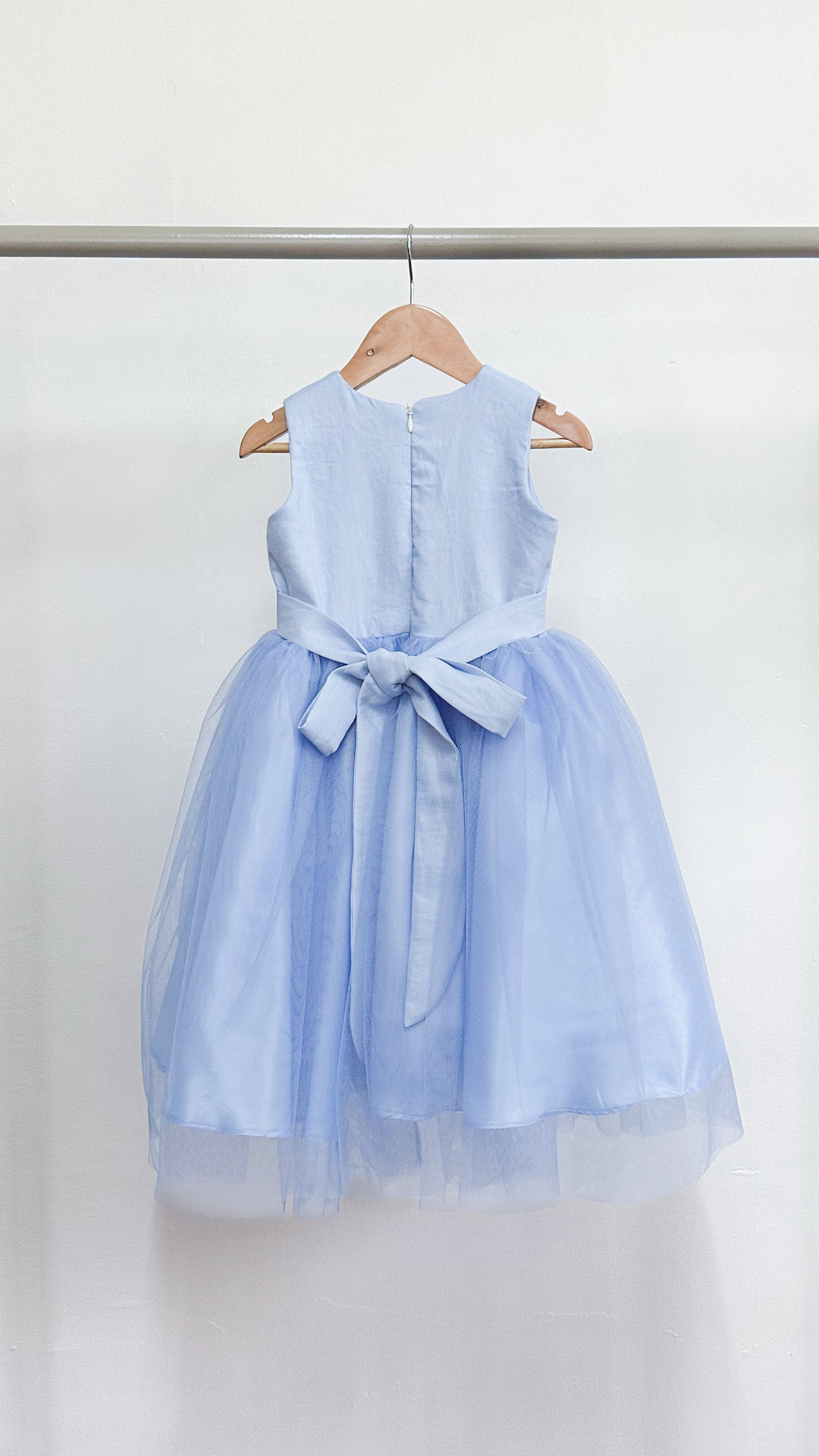 Sleeveless Midi Tulle Dress - Baby Blue Linen