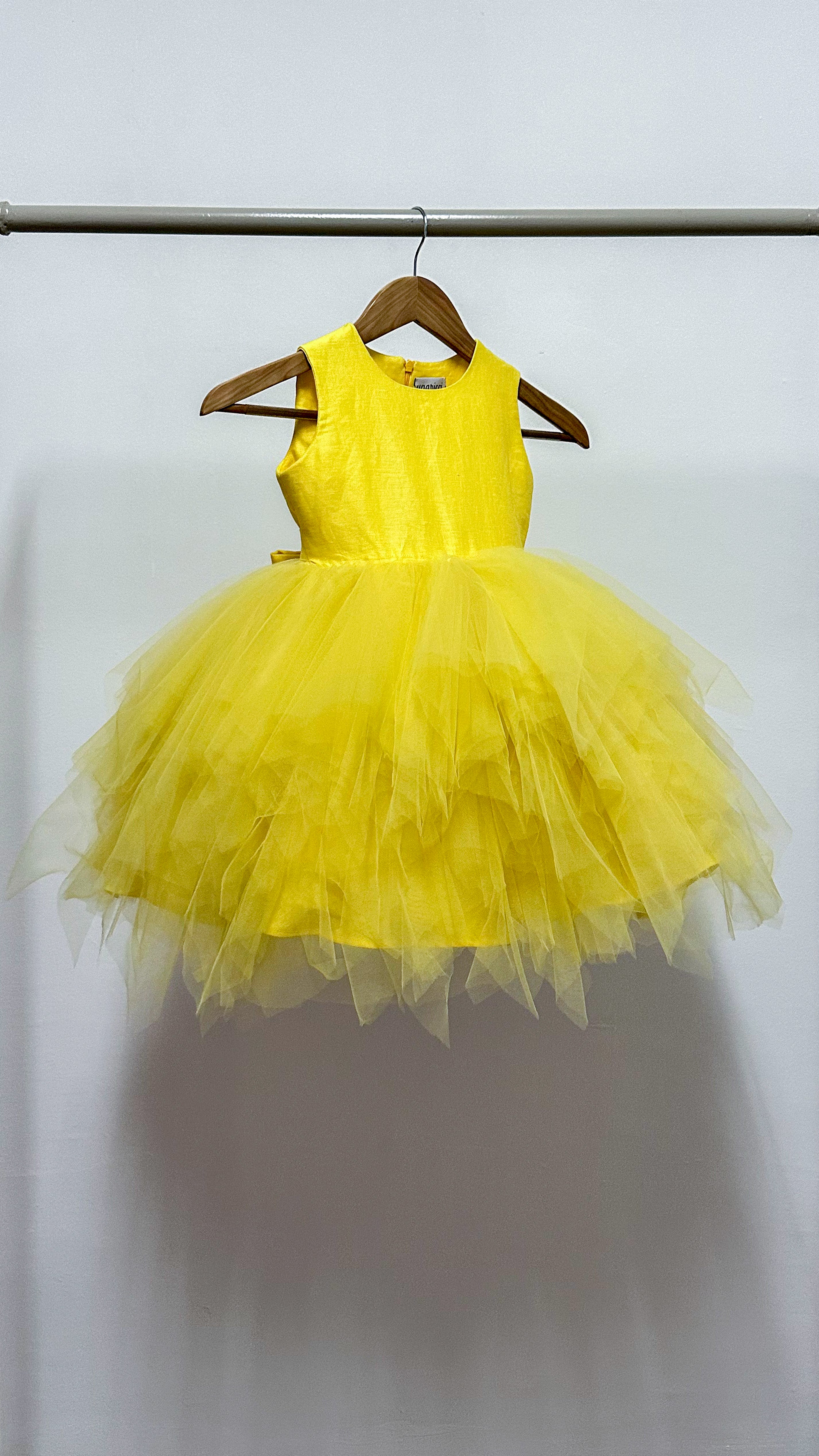 Sleeveless Midi Uneven Hem Tulle Dress - Dark Yellow Linen