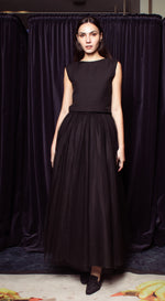 Load image into Gallery viewer, Retro Skirt - Black Tulle
