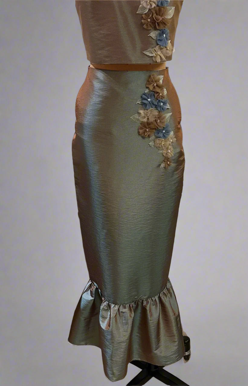 Ruffle Hem Pencil Skirt in Bluish Brown Taffeta with Appliquè