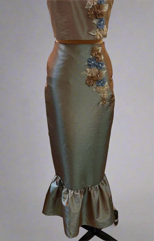 Ruffle Hem Pencil Skirt in Bluish Brown Taffeta with Appliquè
