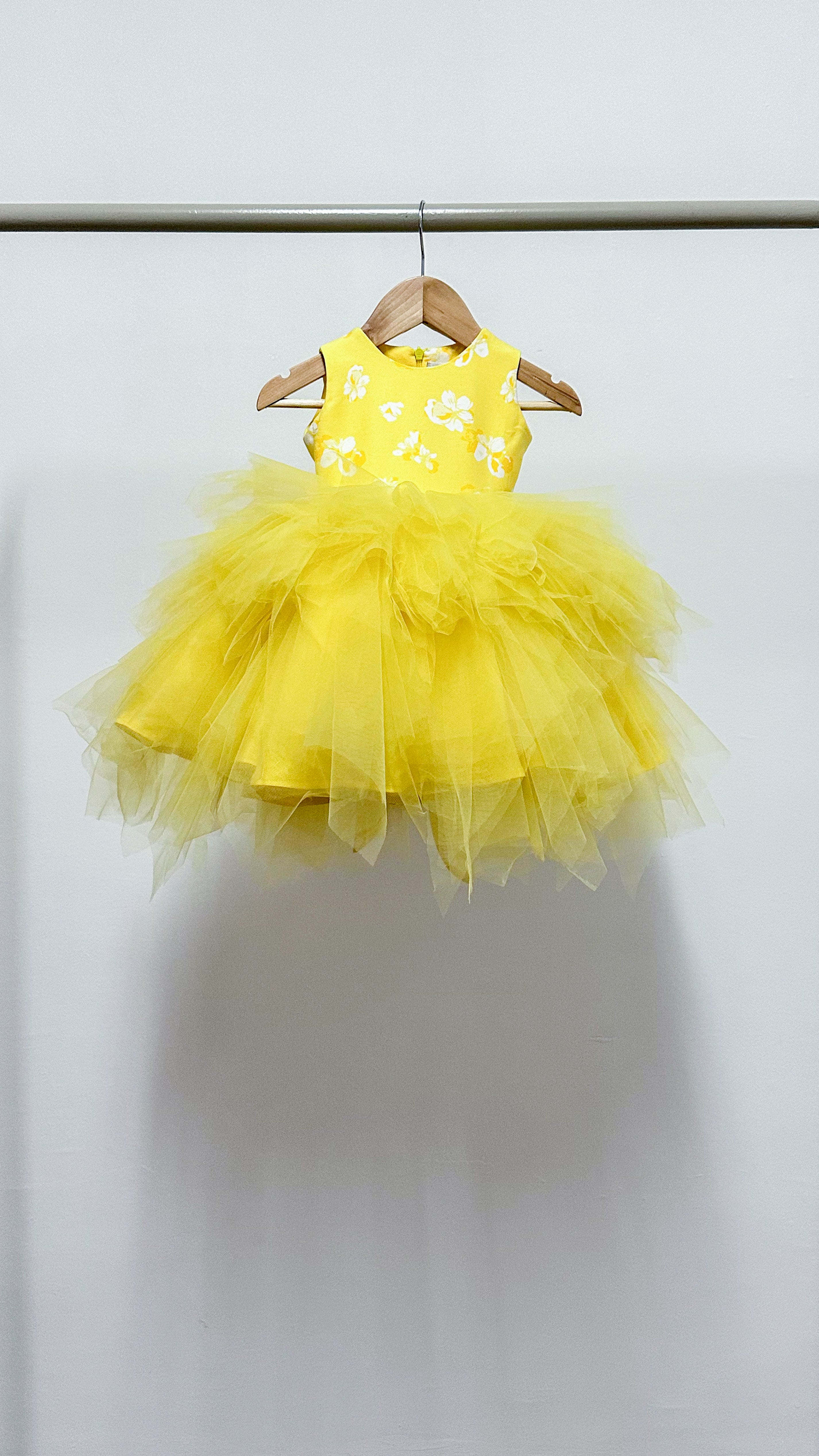 Sleeveless Midi Uneven Hem Tulle Dress - Yellow Floral Cotton