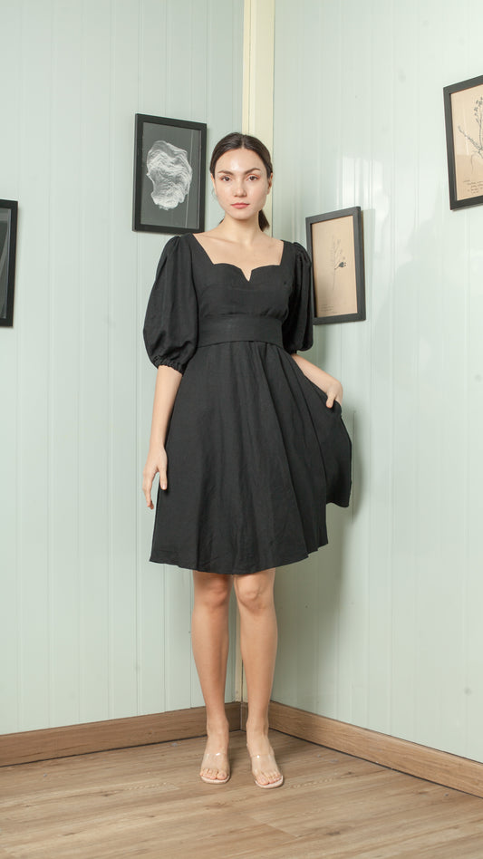 Sweetheart V Cutout Puff Sleeve Doll Dress — Black