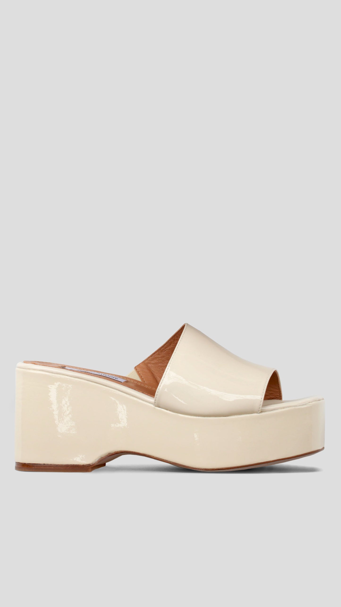 About Arianne Giuliana Platform Sandals - Jasmine